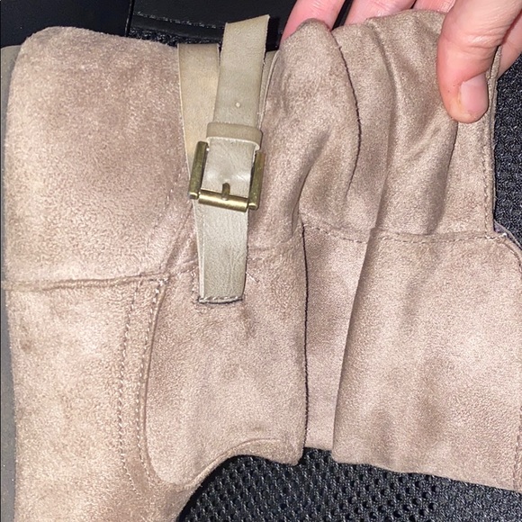 Booties, used but in excellent condition! - Picture 2 of 4